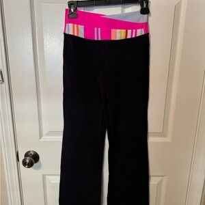 Vintage Lululemon V-drop waist, wide-leg Yoga Pants - Size 4